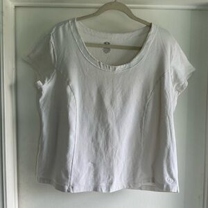 Women’s plus Sz 3X stretchy white top